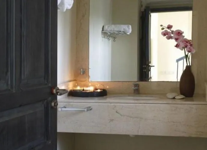 Nausicaa Mykonos * بروتاراس